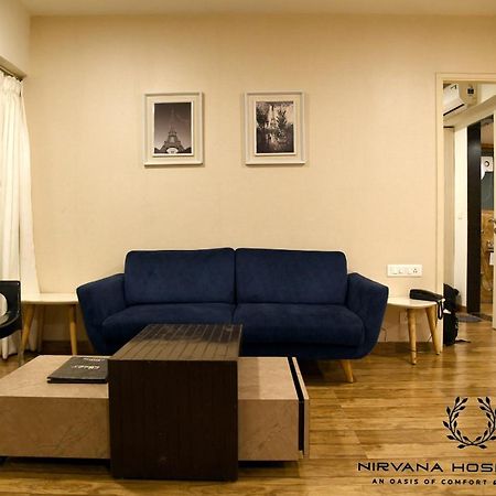 Rajhans Belliza Luxurious Studio Apartment Surat Buitenkant foto